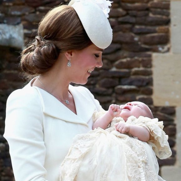 As seen on Kate hat / millinery / fascinator. Custom made main image 4